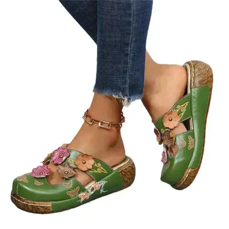 Closed-toe Women Non-slip Floral Slippers