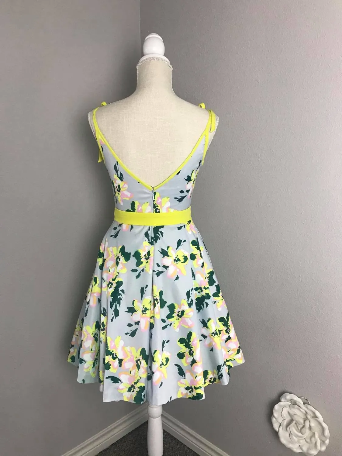 Junie Dress in flowers Rayon size S