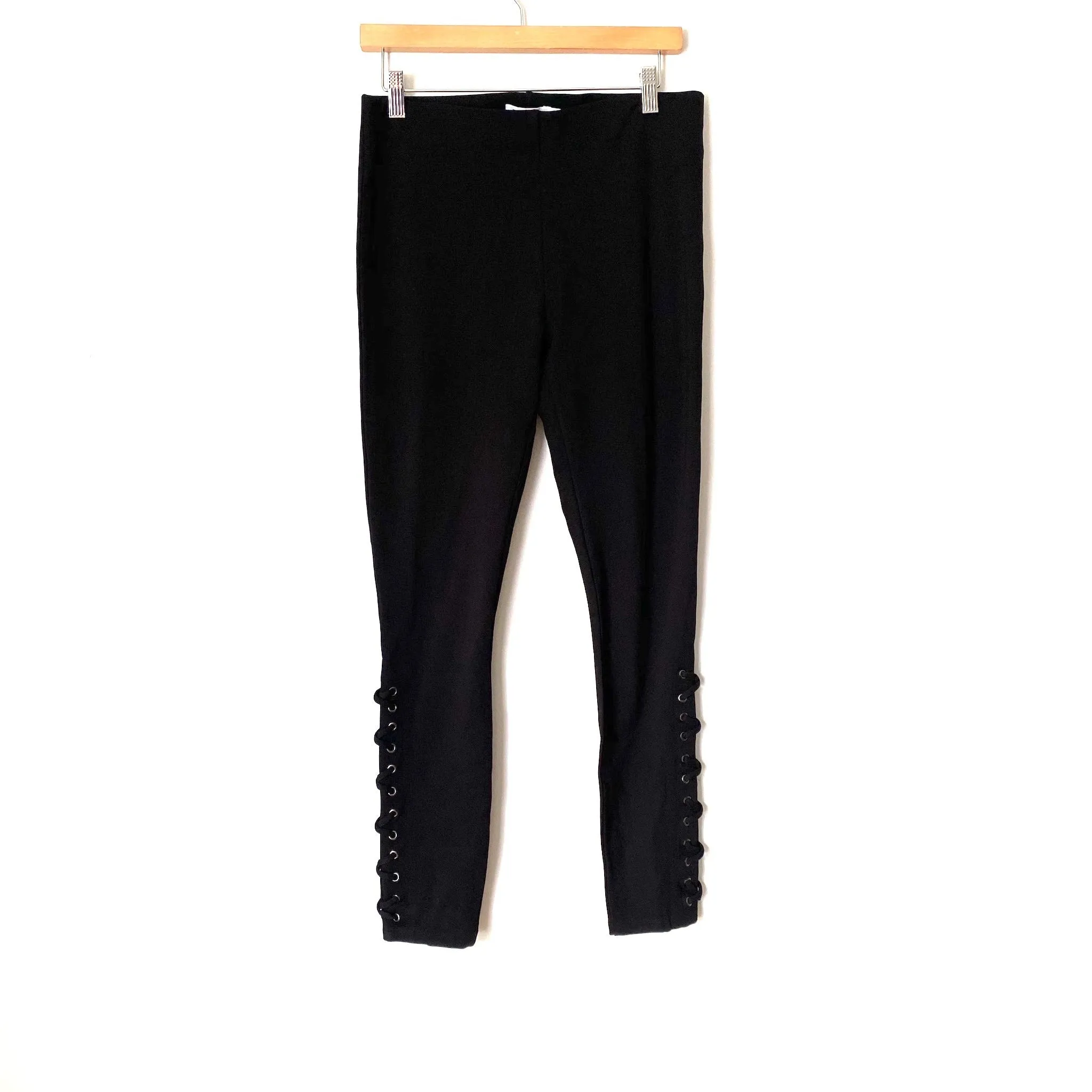 JustFab Black Leggings- Size M
