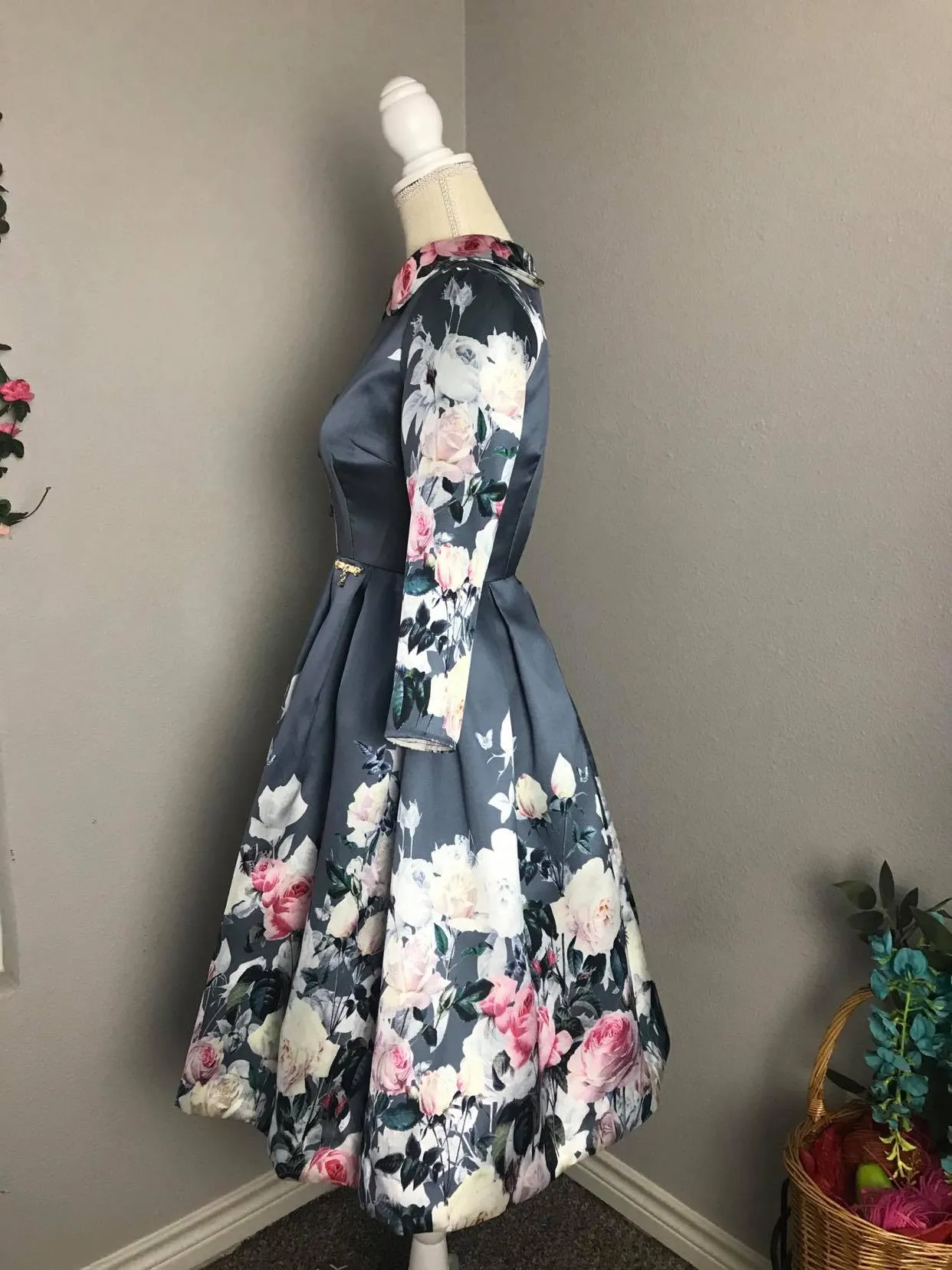 Kennedy Dress in Roses Grey Taffeta