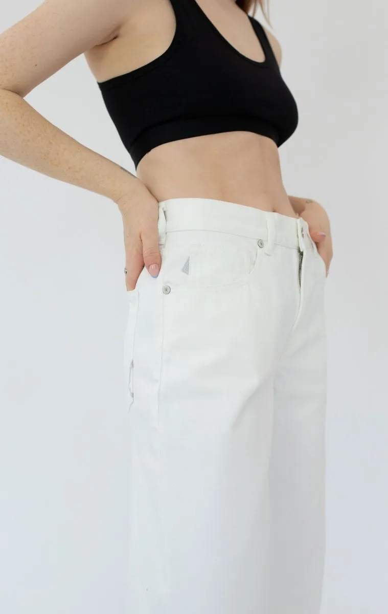 NOAH / White